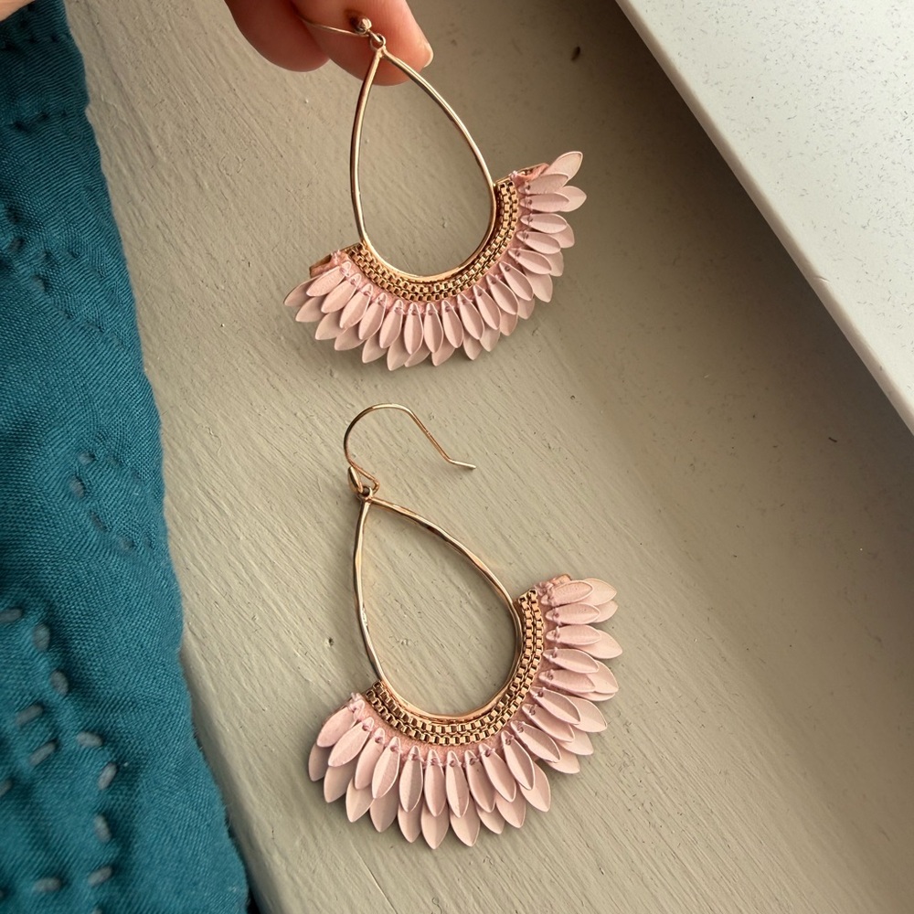Stella & Dot rose gold/light pink teardrop earrings